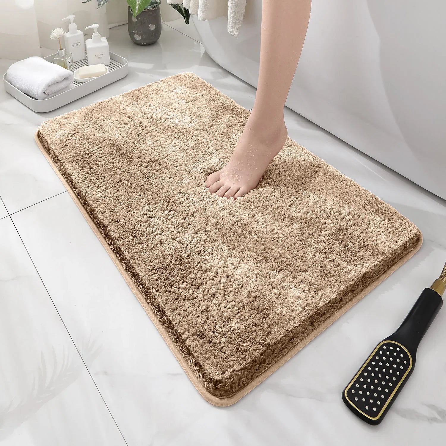 Rounded and thickened bathroom floor mat, bathtub absorbent mat, plush material, anti slip foot mat, entrance door mat, bathroom
