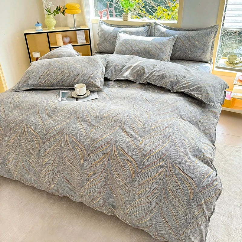 Printed three-piece set, one duvet cover and a pair of pillowcases (unpadded), suitable for bedrooms, hotels