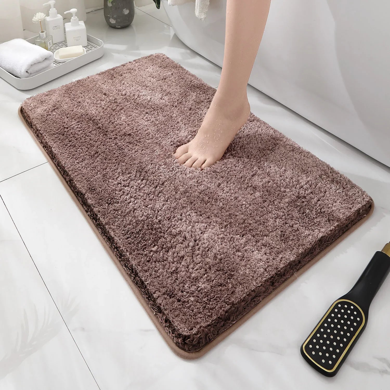 Rounded and thickened bathroom floor mat, bathtub absorbent mat, plush material, anti slip foot mat, entrance door mat, bathroom