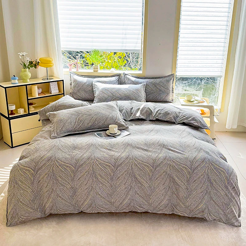 Printed three-piece set, one duvet cover and a pair of pillowcases (unpadded), suitable for bedrooms, hotels