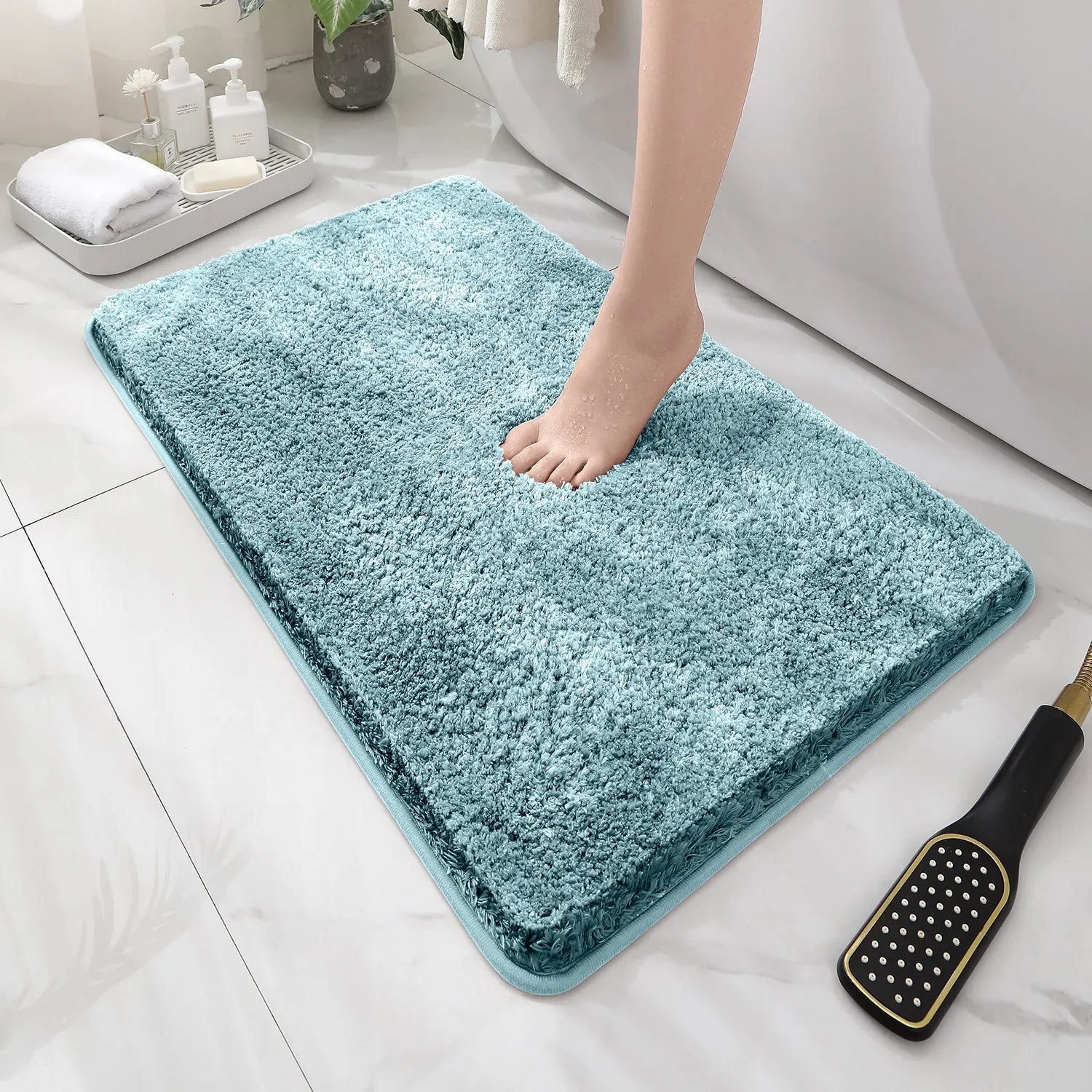 Rounded and thickened bathroom floor mat, bathtub absorbent mat, plush material, anti slip foot mat, entrance door mat, bathroom