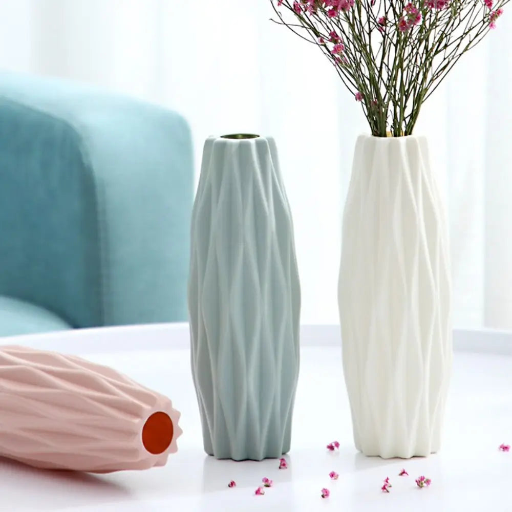 1PC Plastic Spiral White Vase Nordic Creative Flower Arrangement Container For Kitchen Living Bedroom Home Decoration Ornament