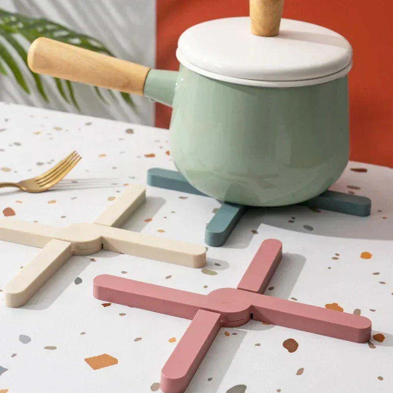 Foldable Silicone Heat-Resistant Non-Slip Kitchen Trivet Mat