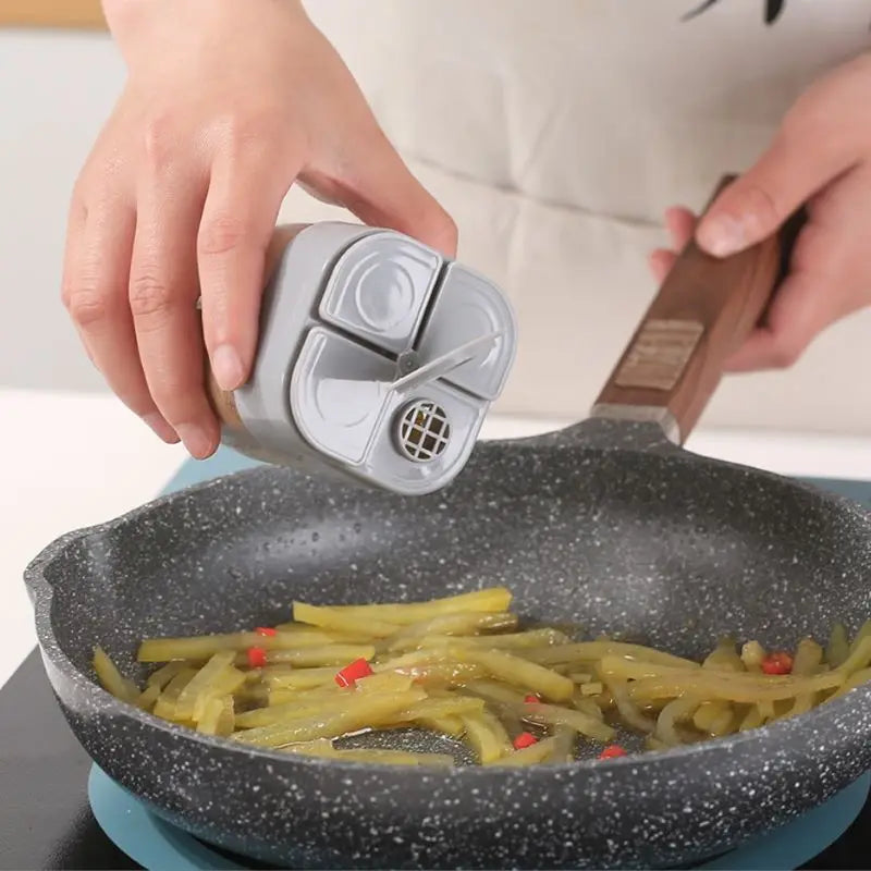 4-In-1 Transparent Spice Dispenser Jar with Lids 4 Compartment Seasoning Container Outdoor Cooking Restaurant Kitchen Containers