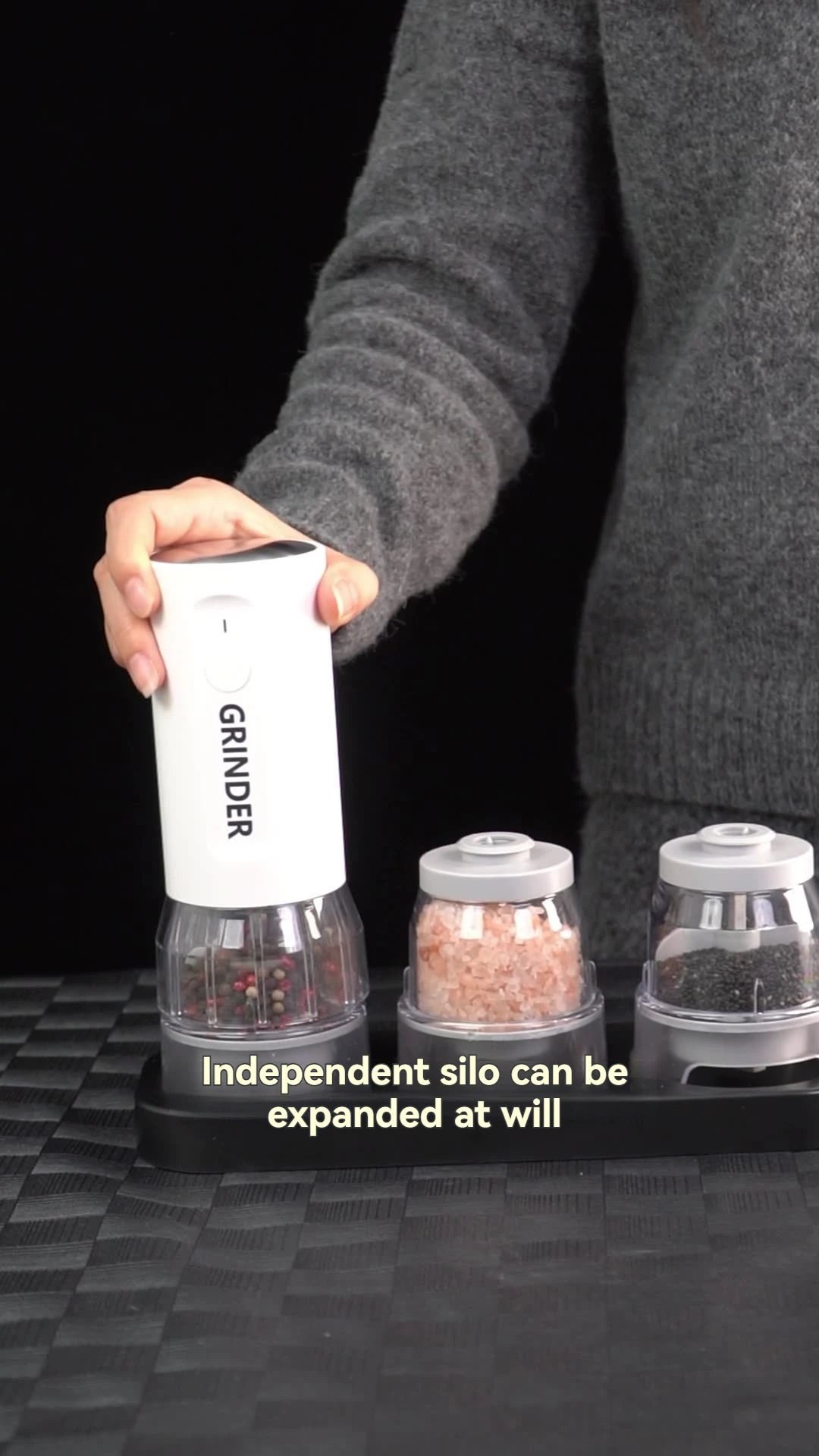 Multifunctional Electric Pepper & Seasoning Grinder – Type-C Rechargeable Sea Salt Spice Mill