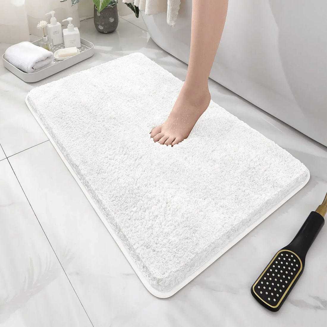 Rounded and thickened bathroom floor mat, bathtub absorbent mat, plush material, anti slip foot mat, entrance door mat, bathroom