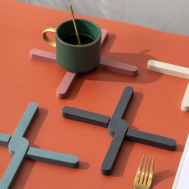 Foldable Silicone Heat-Resistant Non-Slip Kitchen Trivet Mat