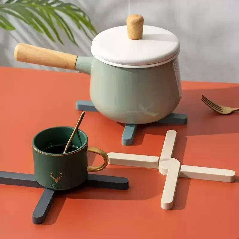 Foldable Silicone Heat-Resistant Non-Slip Kitchen Trivet Mat
